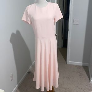Women’s light pink dress. Size: 10T